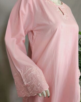 30726 Defected Blossom Pink Emb 2pc