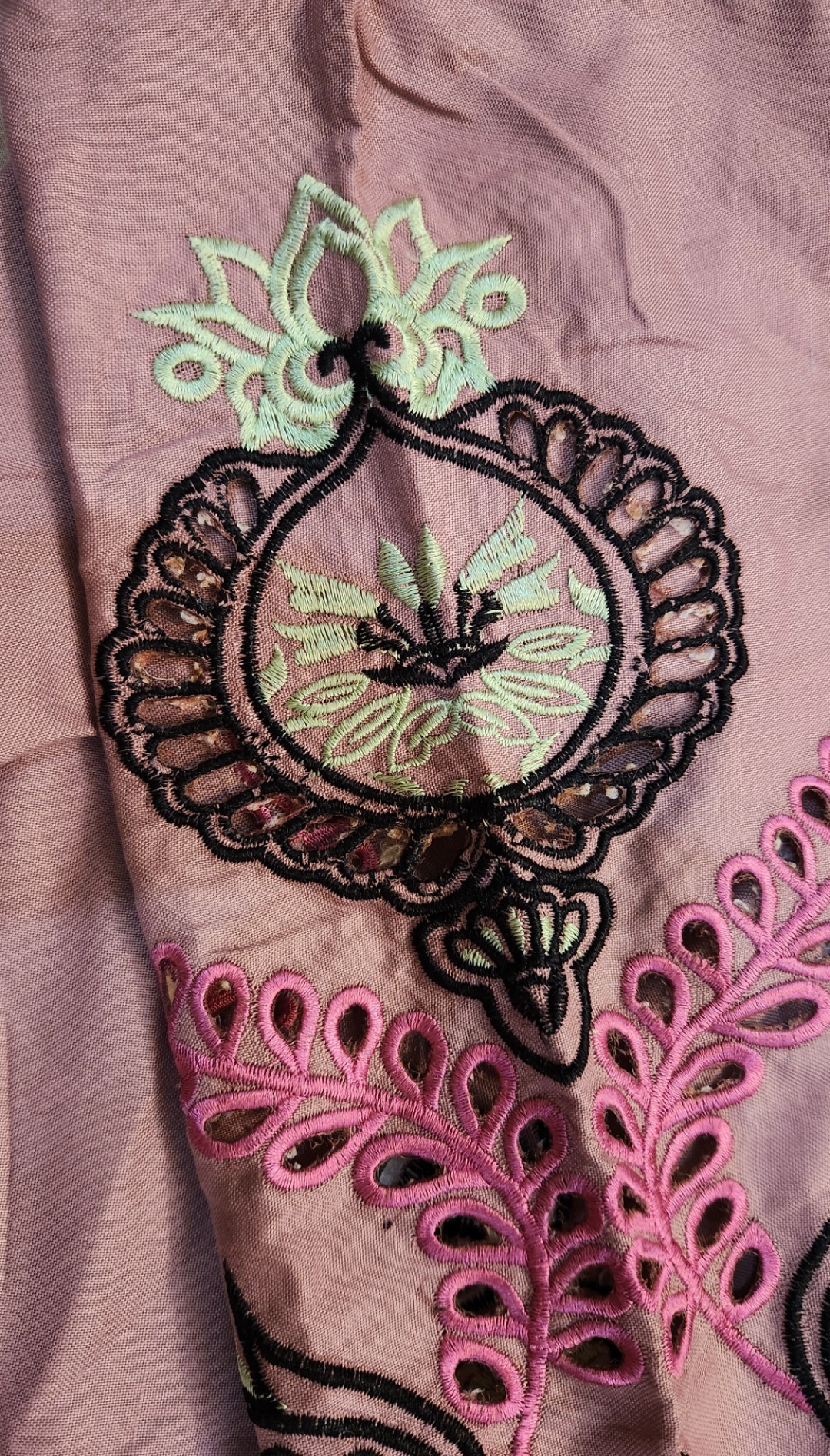 Screenshot_20251125_022937_Gallery