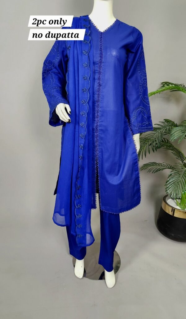30666 Defected Royal Bareeza 2pc