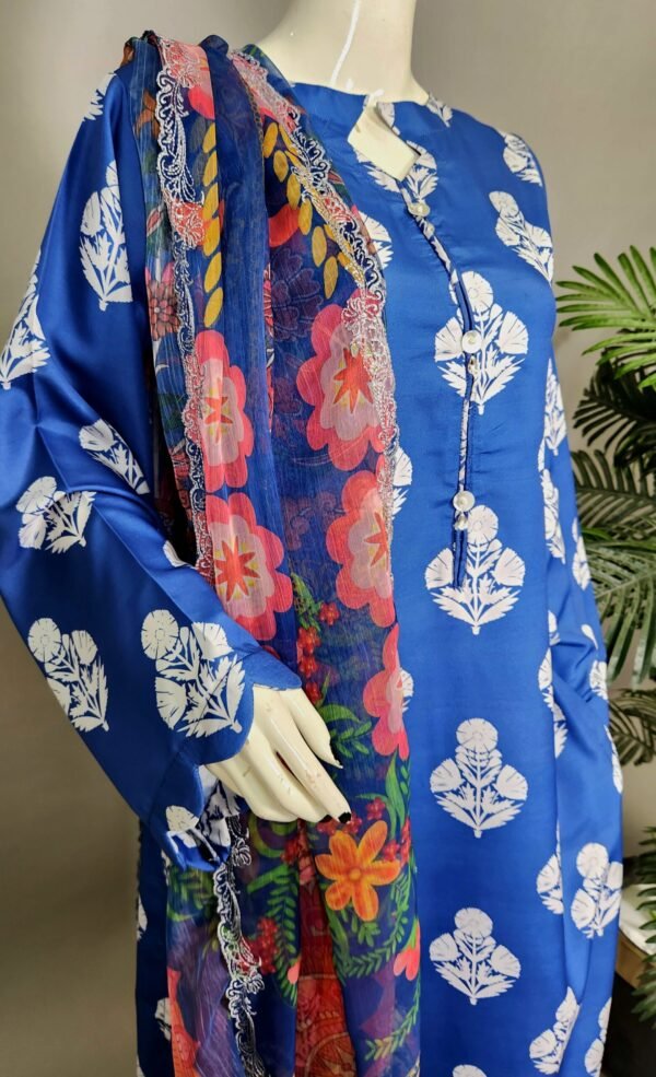 30712 Space Blue Crepe lawn 3pc