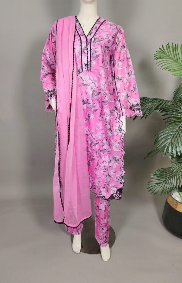 30715  Defected Gulbahar  Sale Lawn 2pc