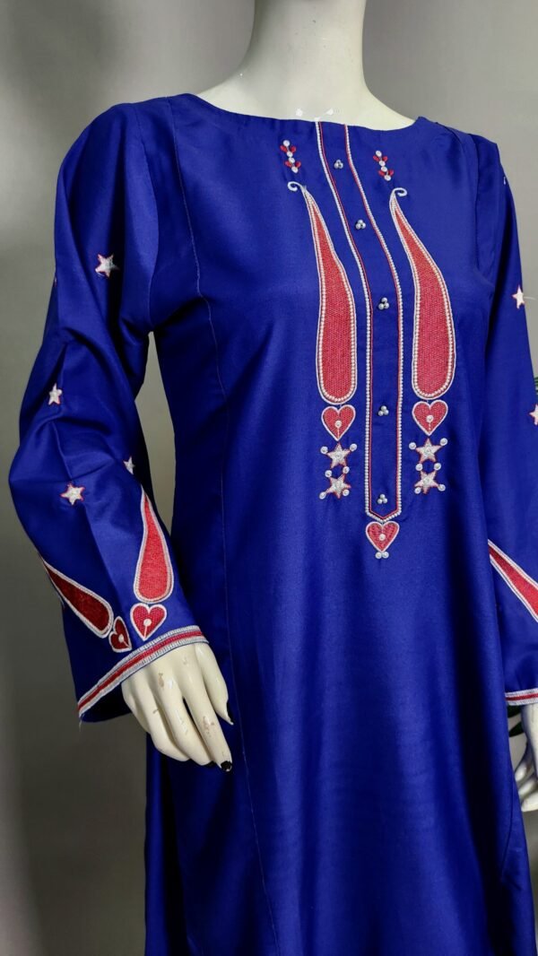 20251029_231750-scaled-1.jpg 30797 Crown Blue Emb 2pc