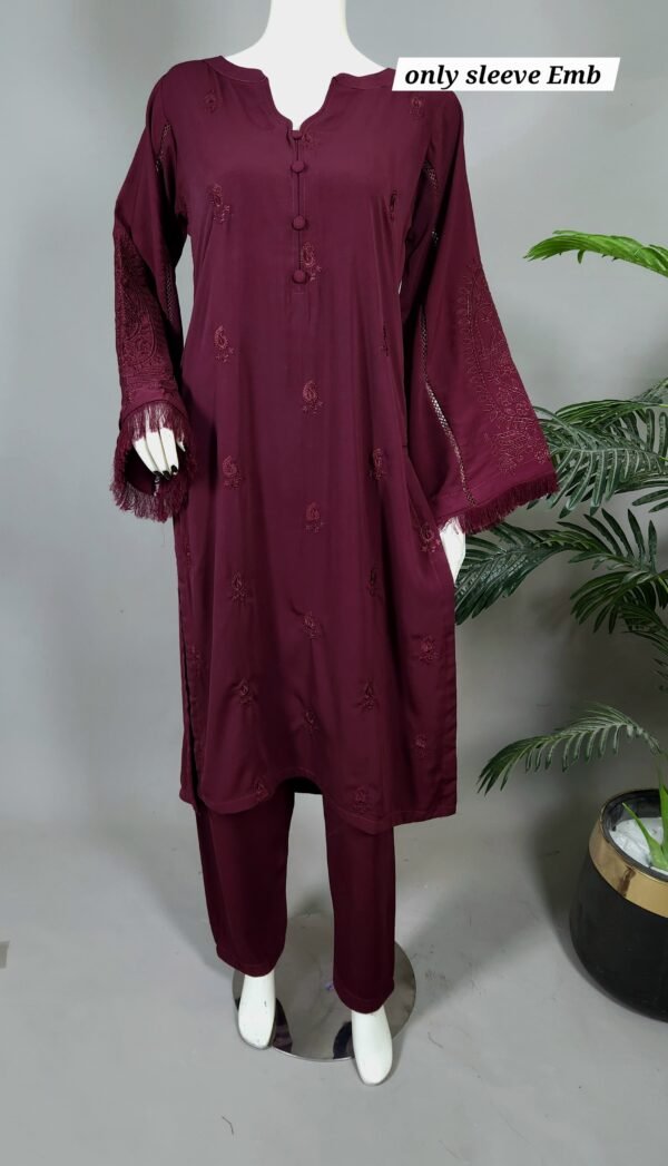 20251116_185424(1) 30808 Defected Plum Deep Pitch Wool 2pc