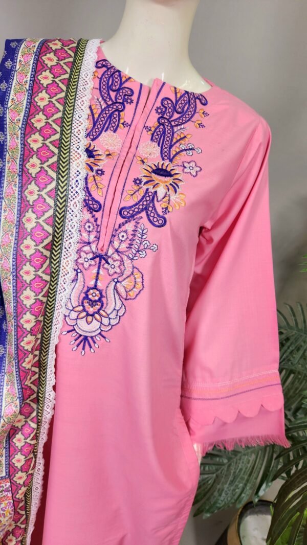 20251124_235028-scaled-1.jpg 30819 Taffy Pink Shawl 3pc