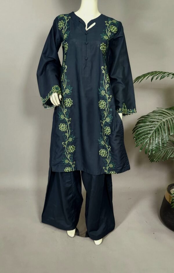 30839 RTR Khai Green Emb 2pc