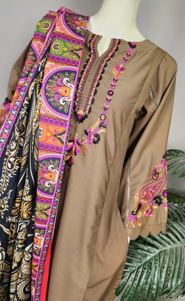 20251216_223846-scaled-1.jpg 30847 Dirt Brown Emb 3pc