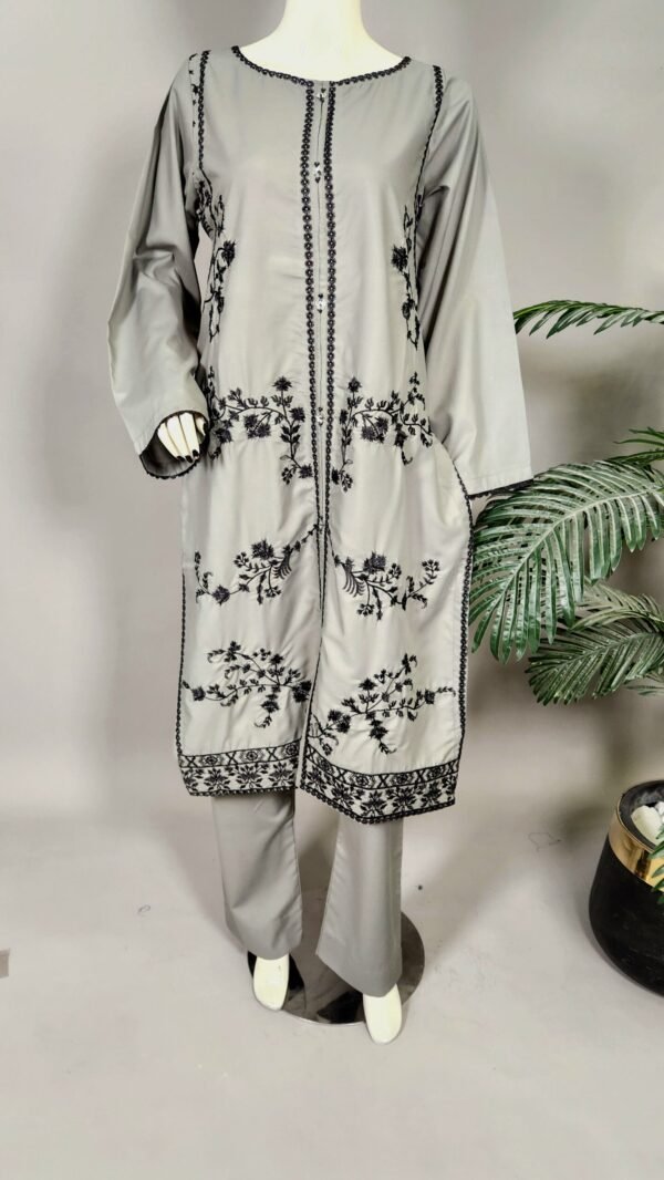 20251216_224229-scaled-1.jpg 30846 Smoke Gray Emb 2pc