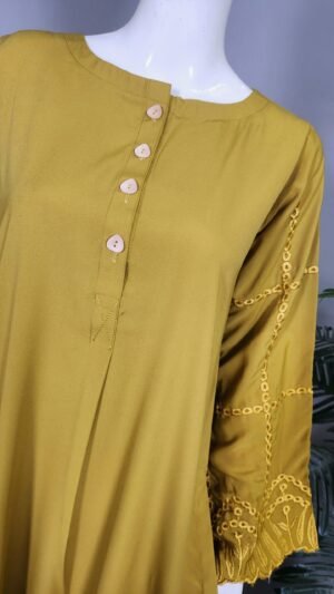 30858 RTR  Turmericlow Crepe 2pc