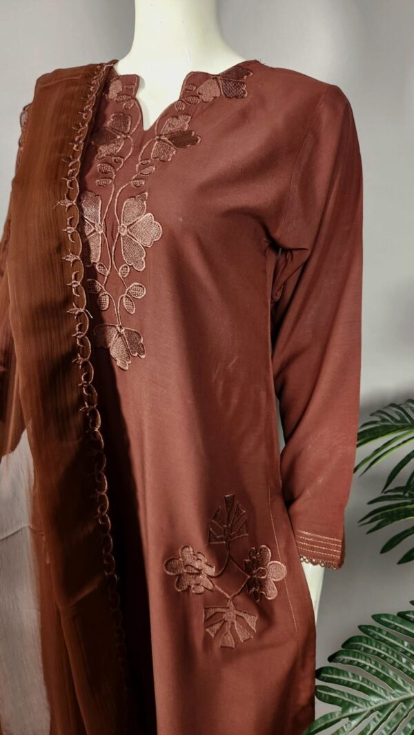 20260222_235915-scaled-1.jpg 30907 Caput Mort Brown 3pc