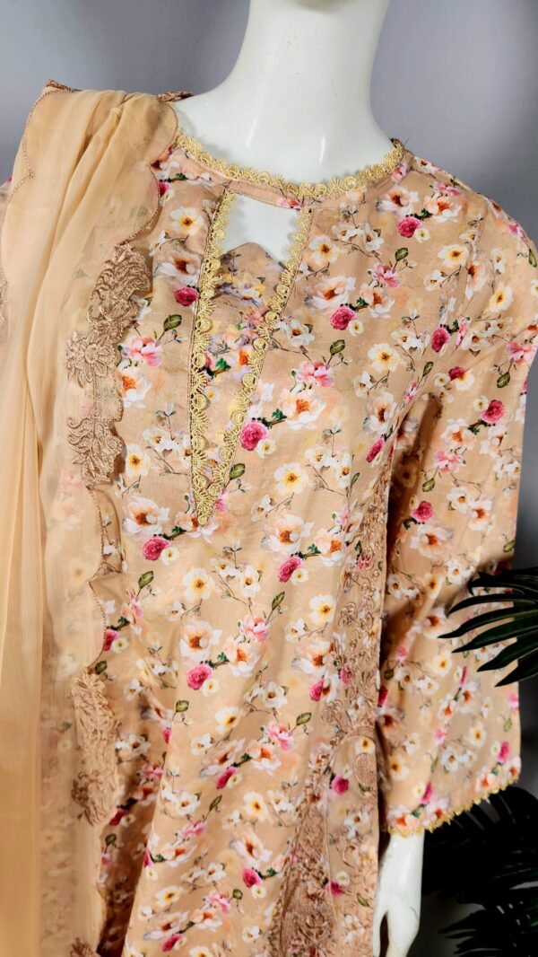 30930  Pastle  Bloom Emb 3pc