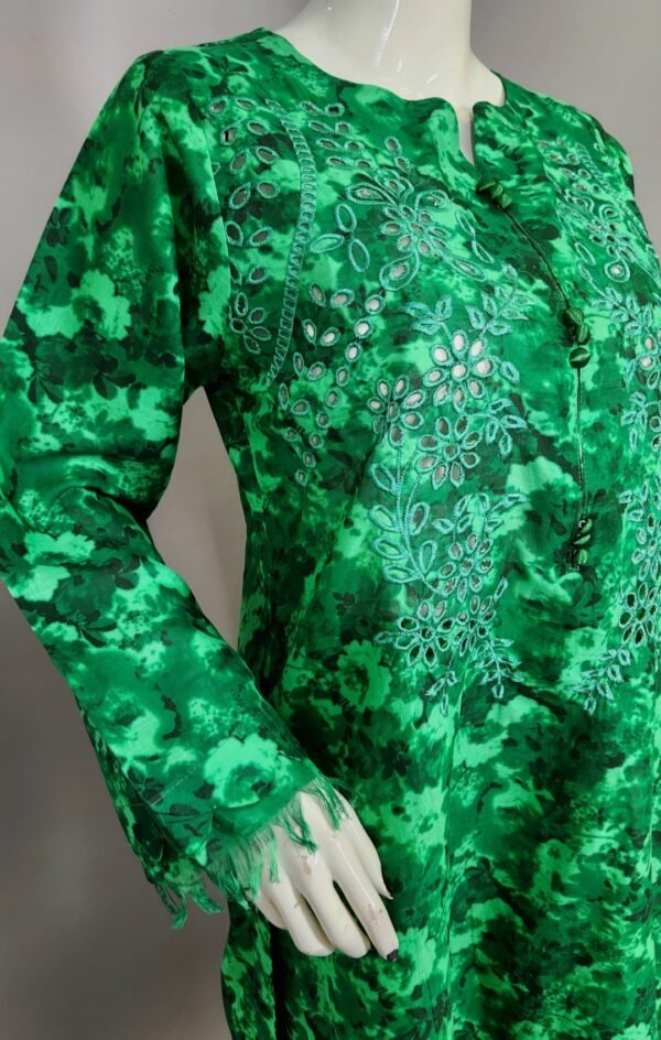 Defected Sale  Flag Green Chickerkari 2pc