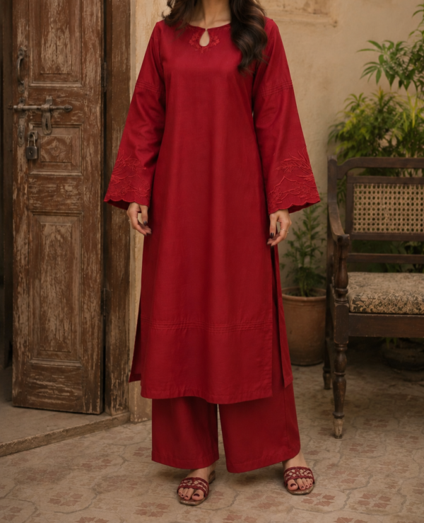 31001 Lust Red Emb 2pc