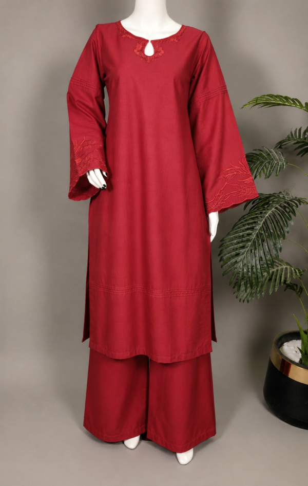 31001 Lust Red Emb 2pc