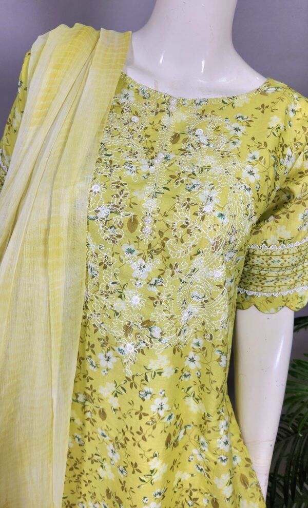 20260816_232638 31017 Limewhite Printed 3pc