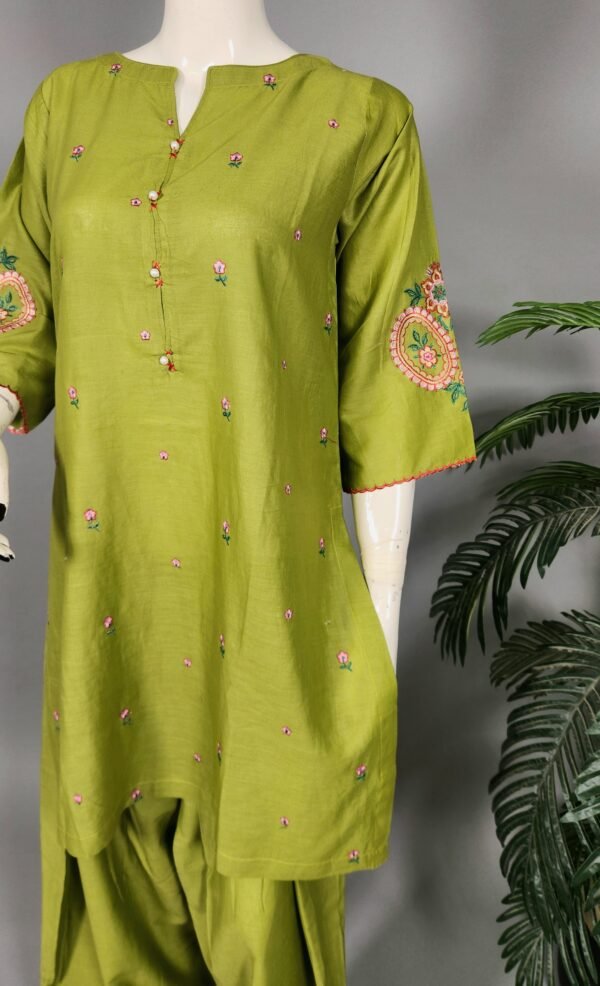 31020 NSE Parrotly Green  2pc