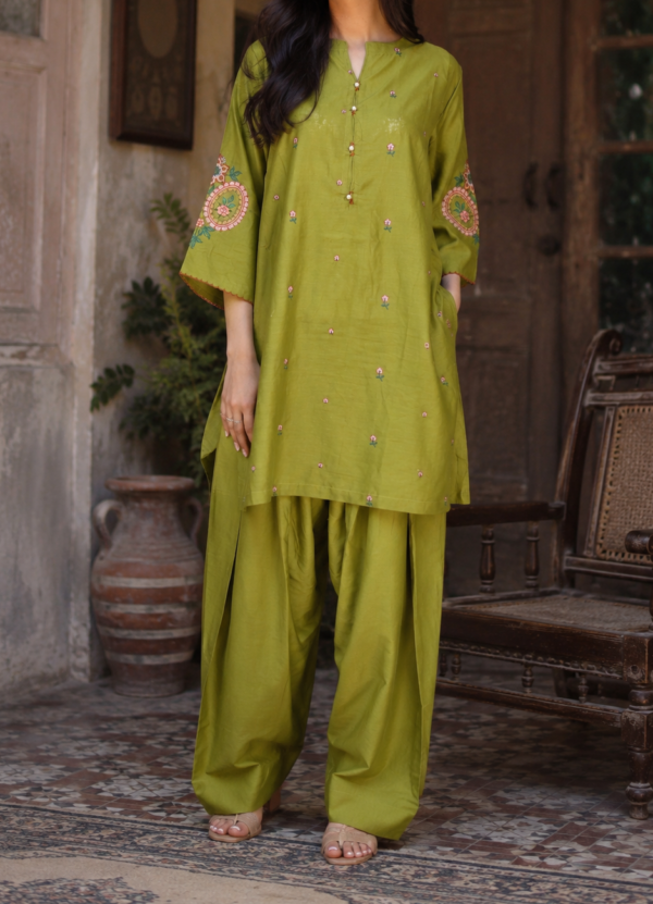 31020 NSE Parrotly Green  2pc